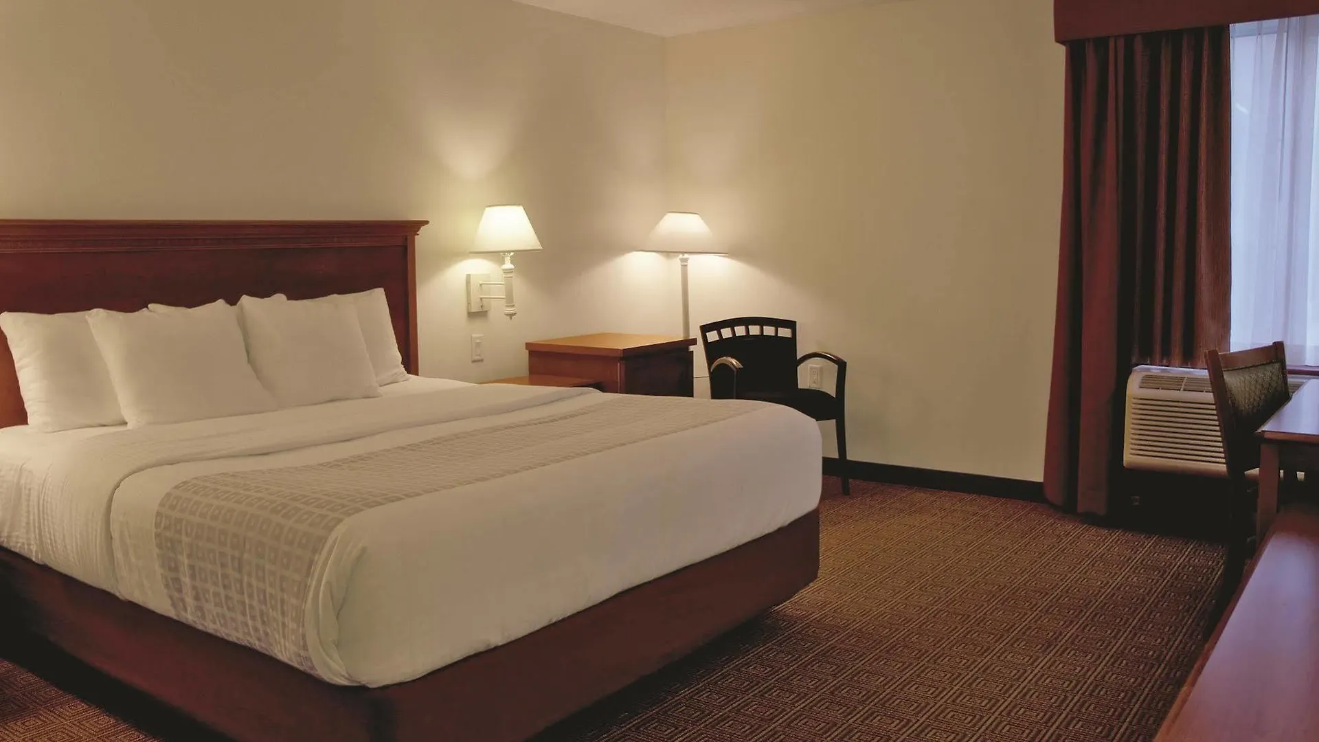 La Quinta Inn By Wyndham Vancouver Airport Richmond 3*,